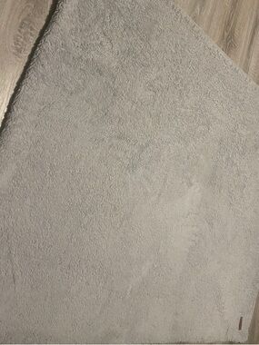 Unhide lil’ marsh blanket Plush Light Gray - Ultra-Soft Comfort